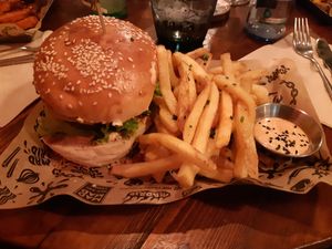 Vegan burger (3) at Mad Mad Vegan - Lavapiés in Madrid