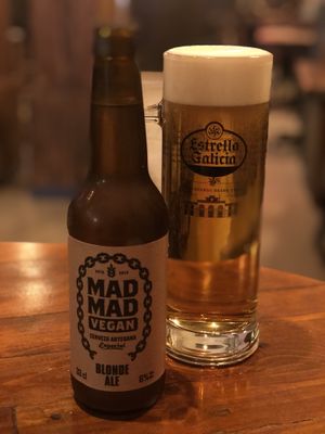 Local beer at Mad Mad Vegan - Lavapiés in Madrid