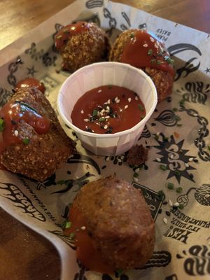 Homemade Buffalo Coli wings (alitas crujientes de coliflor )  at Mad Mad Vegan - Lavapiés in Madrid