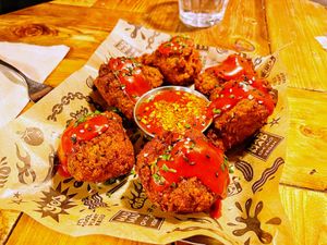 Cauli wings   at Mad Mad Vegan - Lavapiés in Madrid