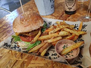Mad burger at Mad Mad Vegan - Lavapiés in Madrid