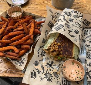 Sweet potato fries and wrap at Mad Mad Vegan - Lavapiés in Madrid