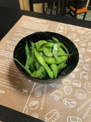 Edamame beans at Yami Vegan Sushi in Katowice