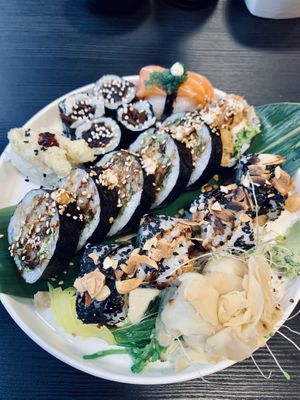 jeden z zestawów  at Yami Vegan Sushi in Katowice