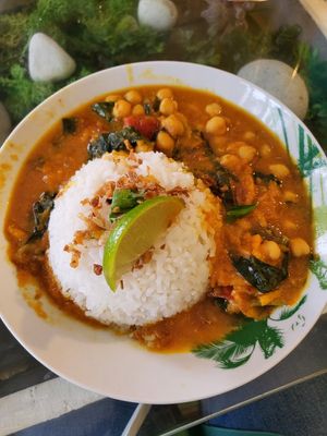Chickpea curry rice at The Green House in Santiago De Compostela
