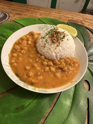 Indian chickpea curry  at The Green House in Santiago De Compostela