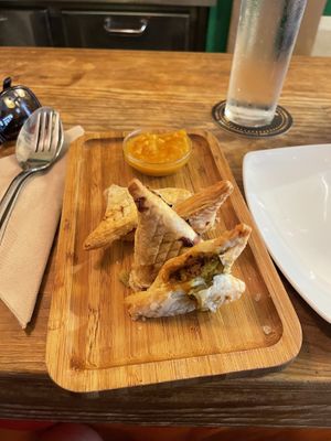 Empanadas with chutney  at The Green House in Santiago De Compostela
