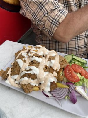 Vegan Kebab Plate 😍  at Mårtens Pizzeria in Hoeoer