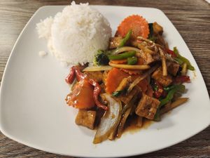 Thai basil with tofu at Dragon Thai & Vegetarian Cuisine in Denison