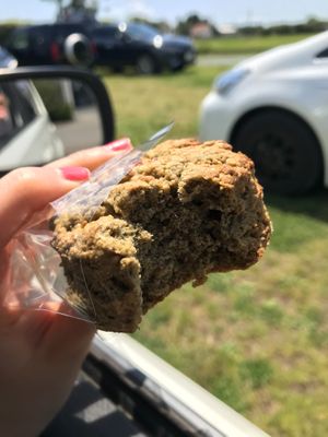 Yomogi & Shiokoji scone ¥290 at Fato in Chiba