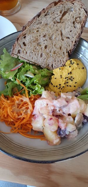 Bowl d'été at Maison Watson in Angers