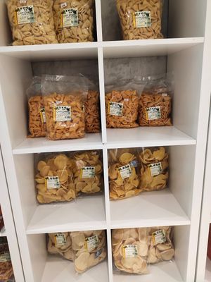 Selling various vegetarian food and drink at D'life 蔬食 - Jalan Sultan in Central Singapore