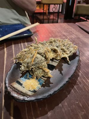 Seaweed tempura  at Tamatebako in Naha