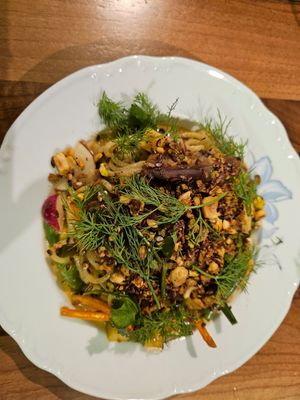 Cold noodles with peanutsauce (12,50€) at Zanoodle in Ljubljana