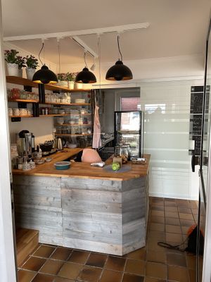 Theke  at tea and V in Sylt