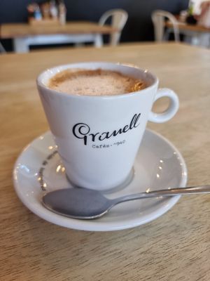 Oatmilk latte at Bendita Lokura 73 in Benidorm