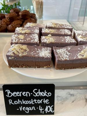 RAW vegan cake  at Das Glück Cafe in Darmstadt
