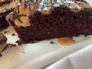 Brownie mit Erdnuss (zwei Mahlzeiten, puh…😜)  at Das Glück Cafe in Darmstadt