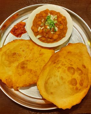 Chole bhature at Bangera's Spice Labo バンゲラズスパイスラボ in Tokyo