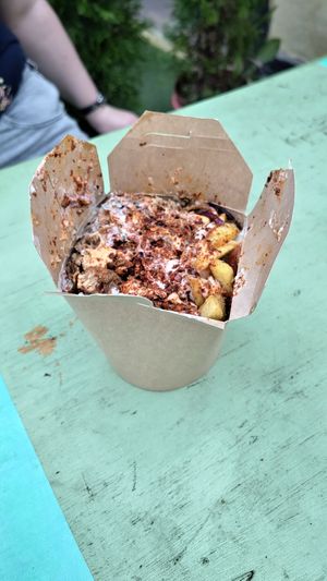 Vegöner Box with fries. at Vegöner in Erlangen