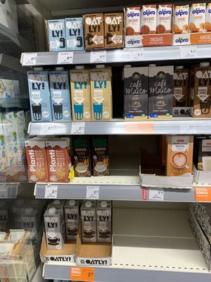 Plant milks.  at K-Market Kuukkeli in Saariselkae