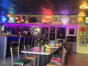 Awesome vibe  at 2 Guys Pizza in Hendersonville