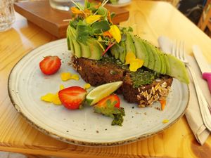 Avo-lime (vegan) at Nibs Healthy Bar in Menorca