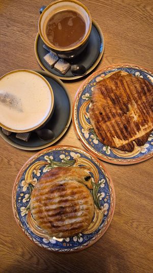 vegan spinach pie / chailatte with oat at Laurents in West London