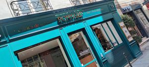 Facade at Bonnard in Paris