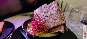 Houmus de haricots blancs au sésame torréfié et herbes fraîches at Bonnard in Paris