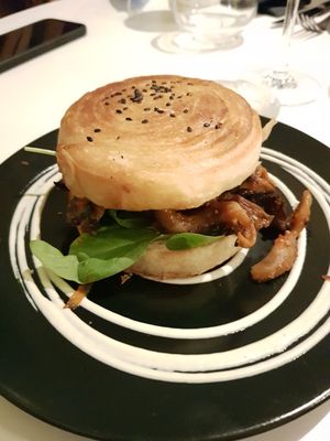 Burger at Bonnard in Paris