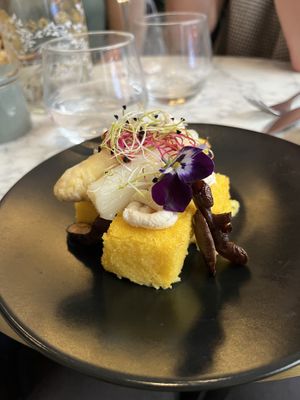Polenta and asparagus starter  at Bonnard in Paris