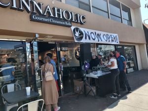 Opening day! at Cinnaholic in Long Beach