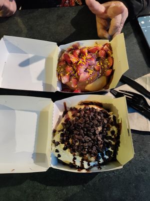 2 different menu items at Cinnaholic in Long Beach