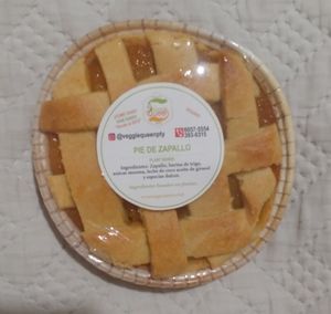 Pumpkin pie: wheat flour, brown sugar, coconut milk, sunflower oil & sweet spices at Veggie Queen in Panama City