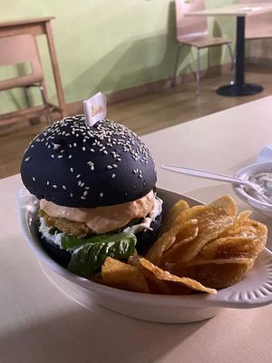 Vegan burger with carbón activado bread (they no longer have this burger)  at Veggie Queen in Panama City