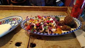 Falafel salad with pita at FLFL - Utrecht in Utrecht