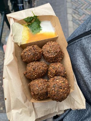 „Just the balls"  at FLFL - Utrecht in Utrecht