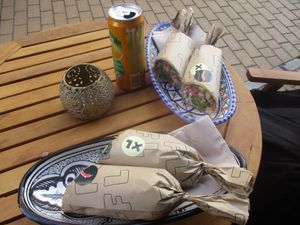 XL falafel wraps at FLFL - Carolieweg in Groningen