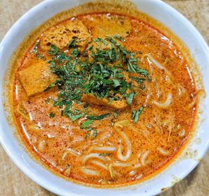 Curry noodles at Tian En Vegetarian  in Johor Bahru