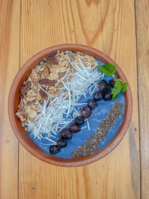 The iVegan smoothie bowl 😋  at iVegan Supershop Da Nang - Healthy Plant Based Cafe in Da Nang