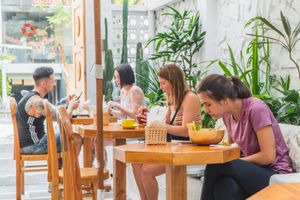 Full of customers when we visited at iVegan Supershop Da Nang - Healthy Plant Based Cafe in Da Nang