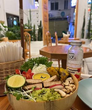 Vedic bowl at iVegan Supershop Da Nang - Healthy Plant Based Cafe in Da Nang