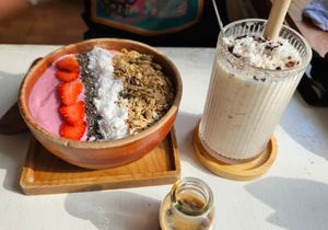 strawberry smoothie bowl & the best coconut coffee at iVegan Supershop Da Nang - Healthy Plant Based Cafe in Da Nang