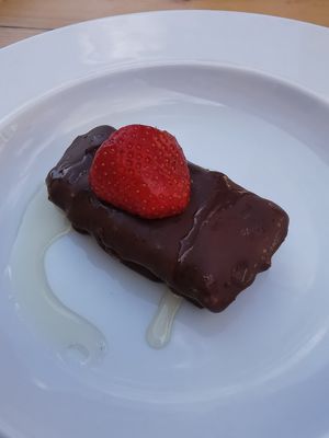 Roh veganes Dessert at Local in Sibiu