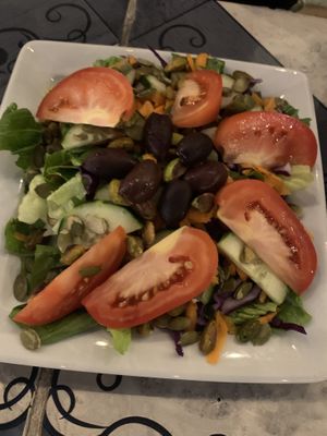 House salad at Saboreando Comida India in Progreso