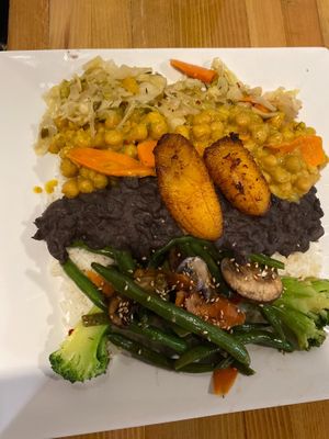 Rastafarian Bowl at Island Spice in Leavenworth