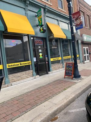 Outside Restaurant  at Island Spice in Leavenworth