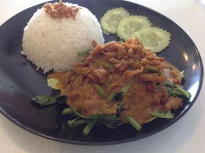 Senwell Vegetarian Resturant~ Personal meal
'Satay tofu rice'


天之雨素食料理 ～个人套餐精選
《Satay豆腐飯》 at Senwell Vegetarian Restaurant - 天之雨素食餐厛 in Skudai