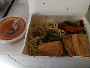 Scallop Pasta

Price
RM 24
Description
Spaghetti tossed in tomato coconut based cream sauce topped with Eryngii mushroom scallop and tofu, sided with sautéed vegetables. 
 at Savor of Life in Kuala Lumpur